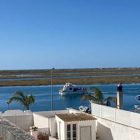 Living Luzia Nyaraló *